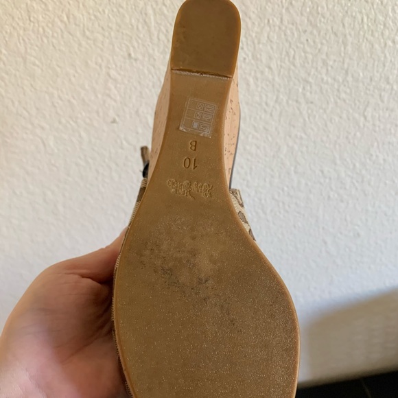 Coach Wedges Size 10 - Picture 4 of 4